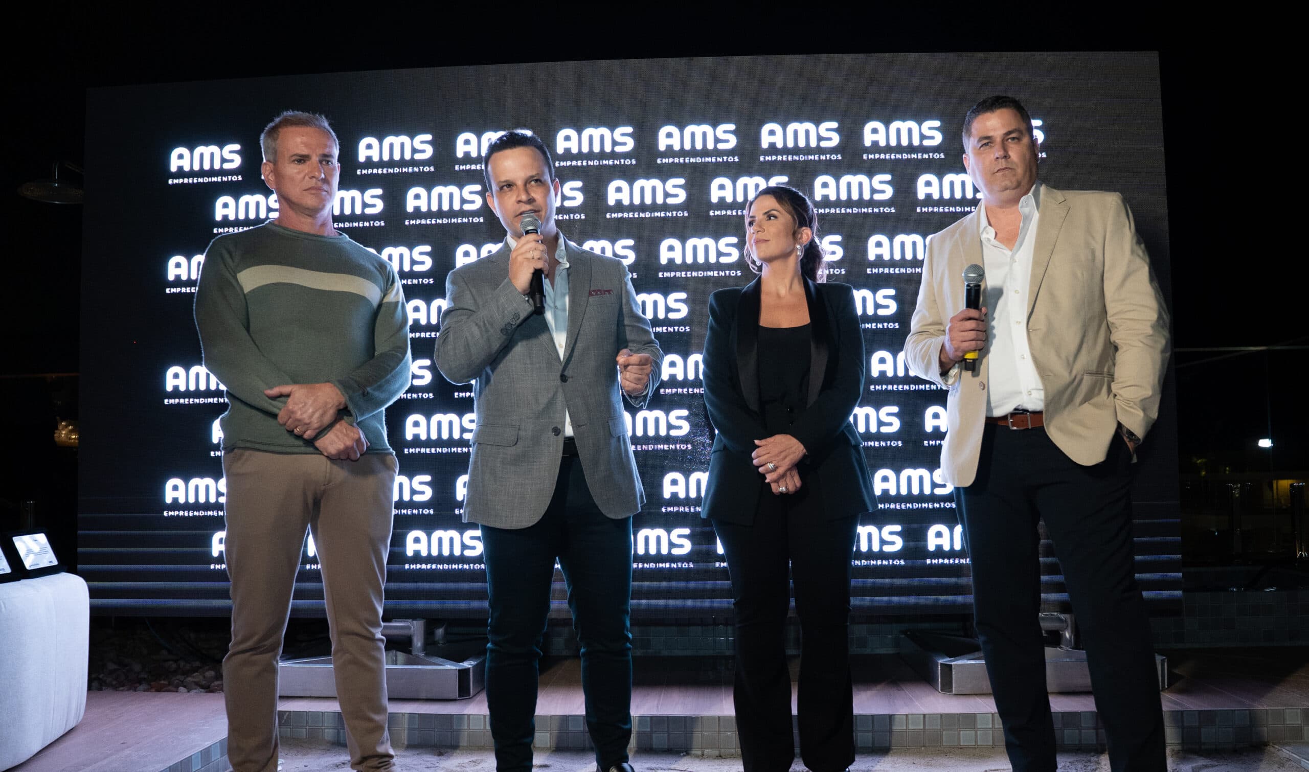A história por trás da AMS